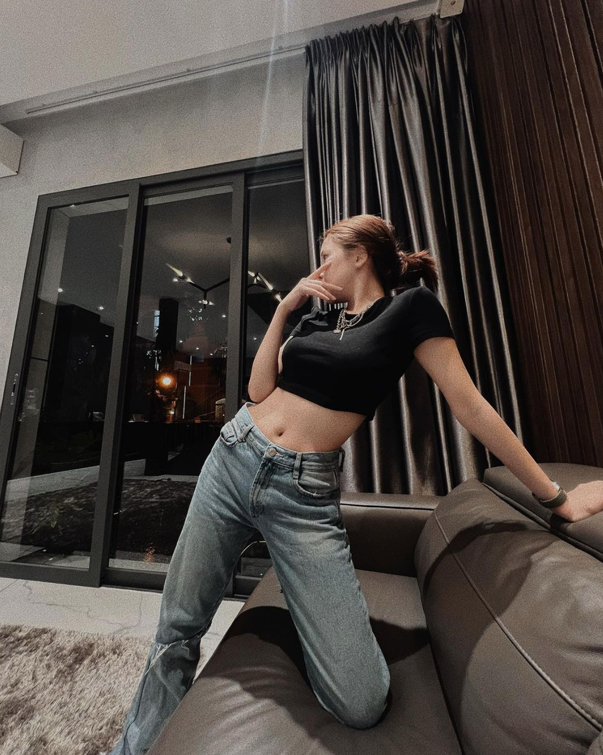 Sau khoảng thời gian "ở ẩn" vì ồn ào quá khứ, hot girl Trâm Anh ngày hôm nay đã lấy lại niềm vui, sự tích cực trong cuộc sống.