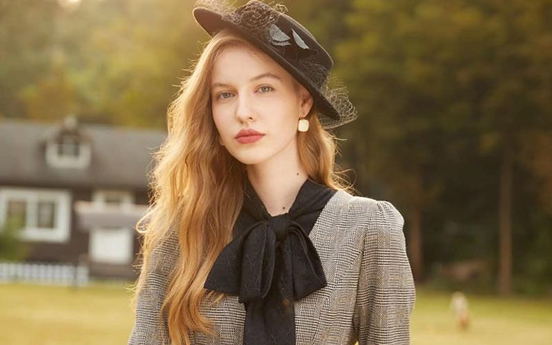 Iryna Yang có nhan sắc xinh đẹp, chiều cao hoàn hảo 1m83 giúp cô trở thành một người mẫu quốc tế đắt show tại Vbiz.