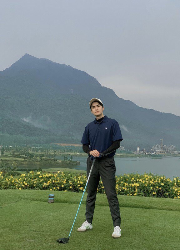 Tên tuổi của thầy Nguyên Trực dù đã được biết đến từ lâu nhưng đến năm nay, Trực vẫn là thầy giáo thế hệ 9x nhận về nhiều sự quan tâm.