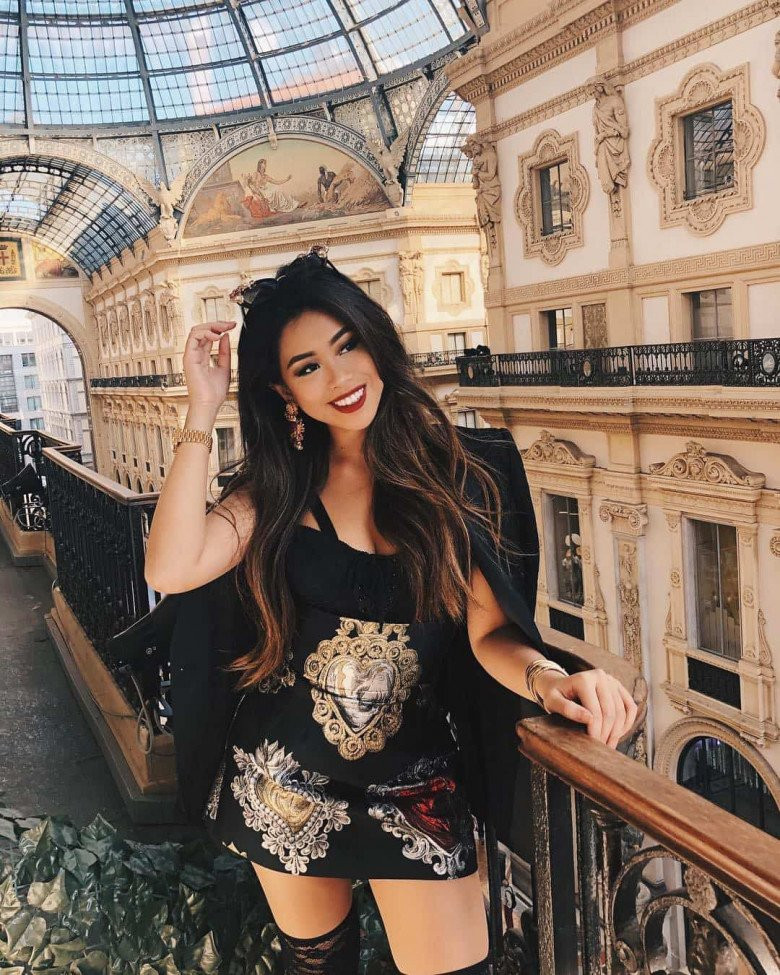 Tiên Nguyễn đã trở thành hình tượng "con nhà người ta", được nhiều bạn trẻ ngưỡng mộ khi có cuộc sống dư giả.