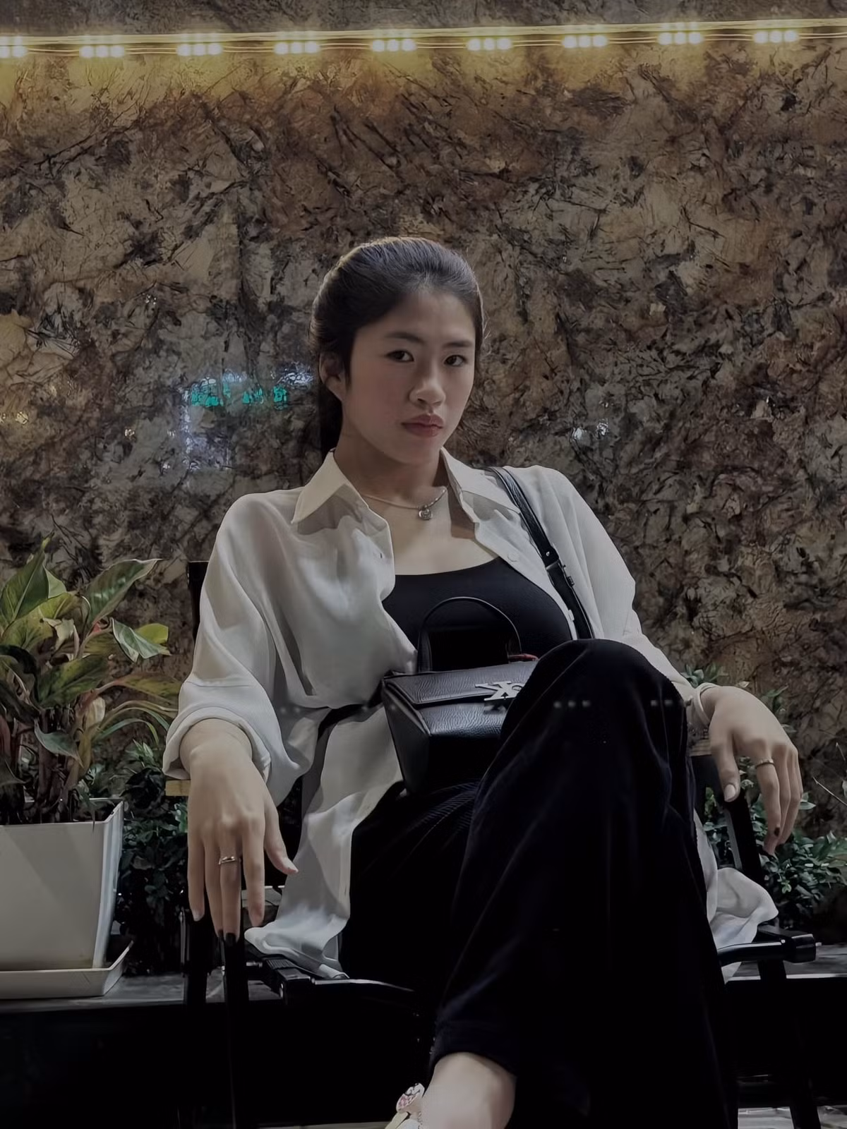 Một trong những yếu tố khiến nữ tiền vệ Thanh Nhã nhận được nhiều sự yêu thích của công chúng chính là vẻ ngoài xinh xắn, làn da trắng cùng tỷ lệ cơ thể đẹp.