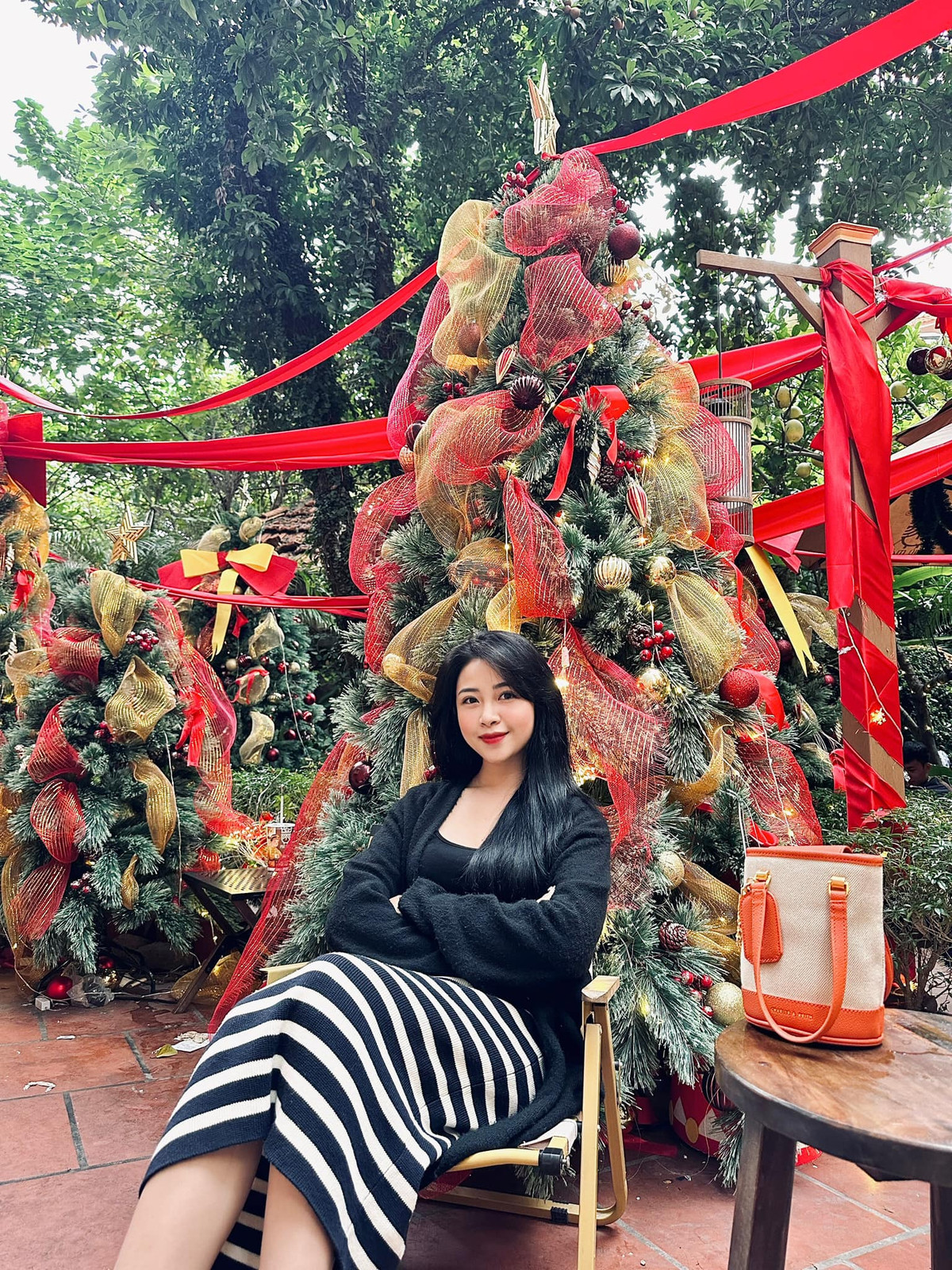 Dù đã là mẹ hai con nhưng nàng WAG Nhật Linh vẫn vô cùng xinh đẹp, cùng vóc dáng nuột nà.