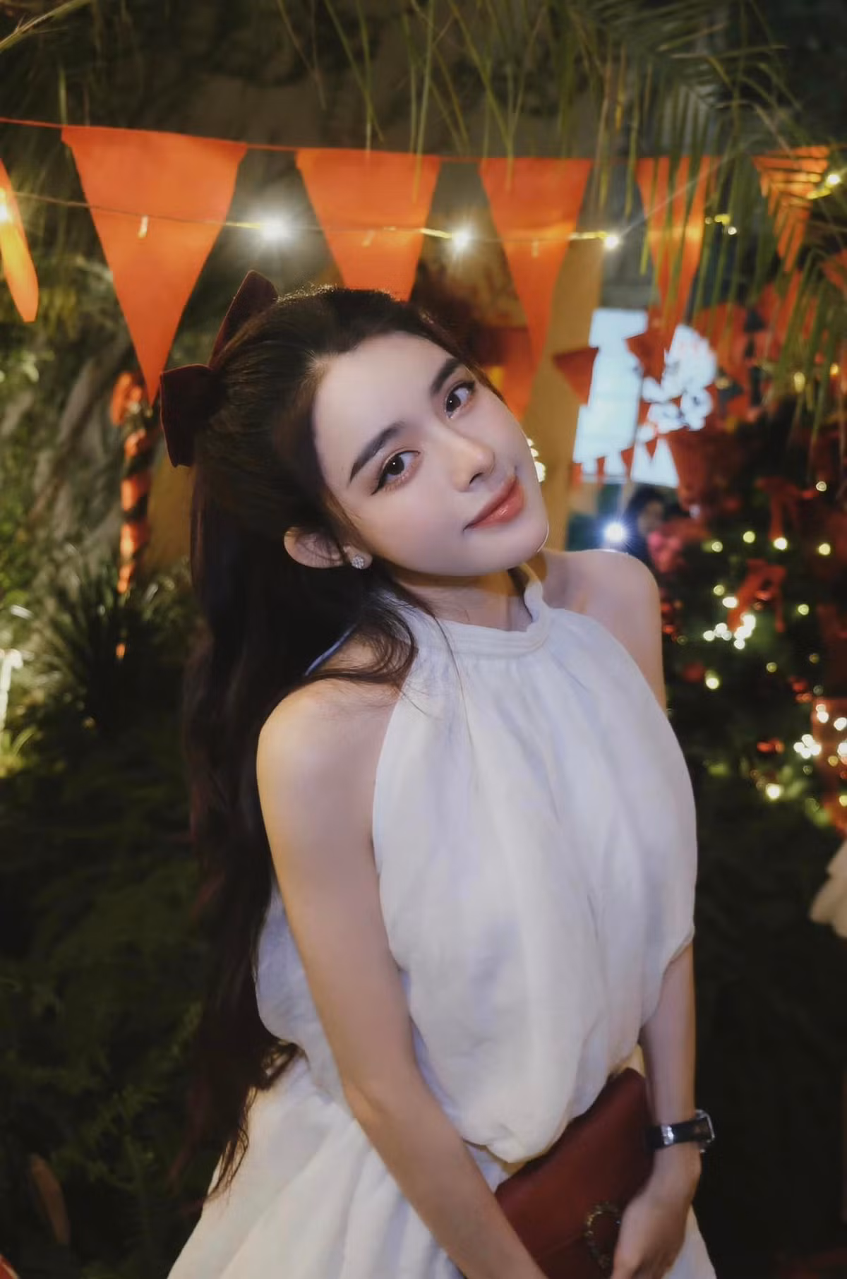 Cô nàng từng "gây sốt" với câu chuyện "lột xác" ngoại hình một cách ngoạn mục.