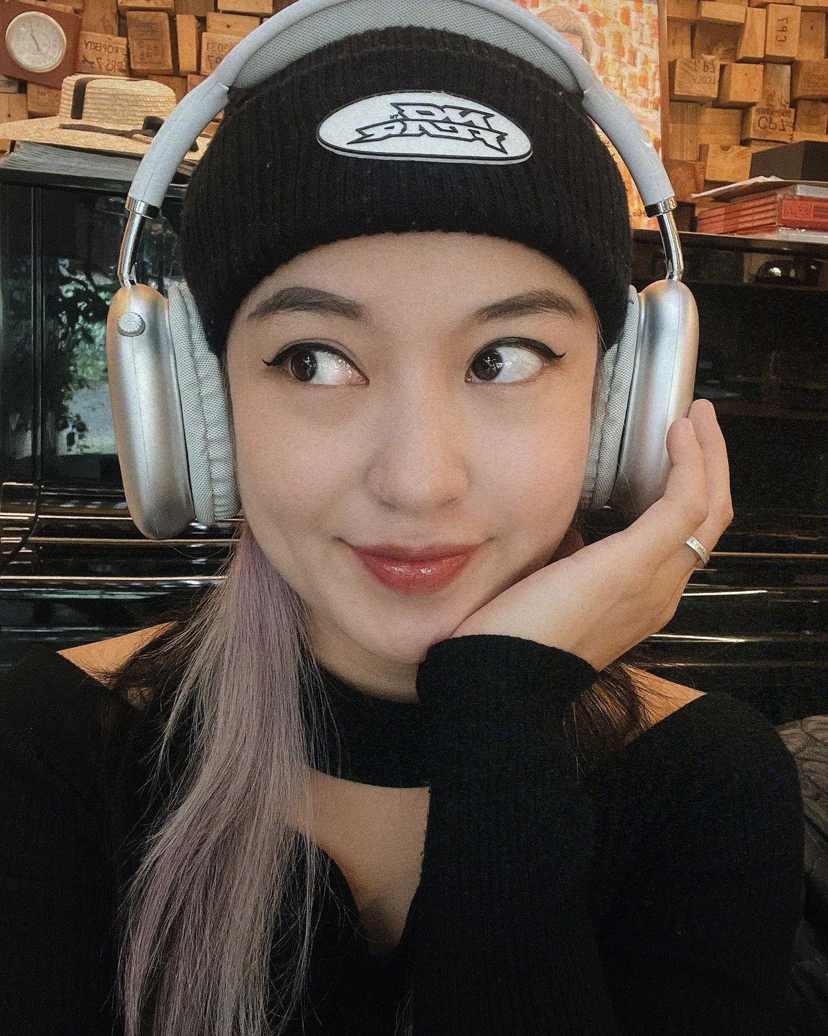 Hiện tại, dù đã trải qua 2 lần sinh nở nhưng nàng "đệ nhất hot girl" thưở nào vẫn giữ được sự xinh đẹp, cuốn hút của mình.