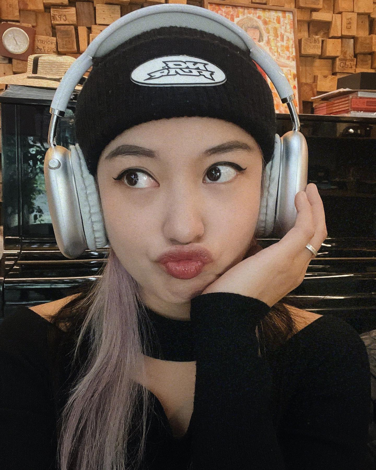 Mi Vân vẫn được người hâm mộ yêu thích bởi nhan sắc trẻ trung, xinh đẹp qua thời gian.