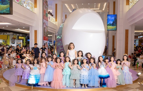 Don trung thu gan ket tai “Vu tru da sac” Vincom-Hinh-6