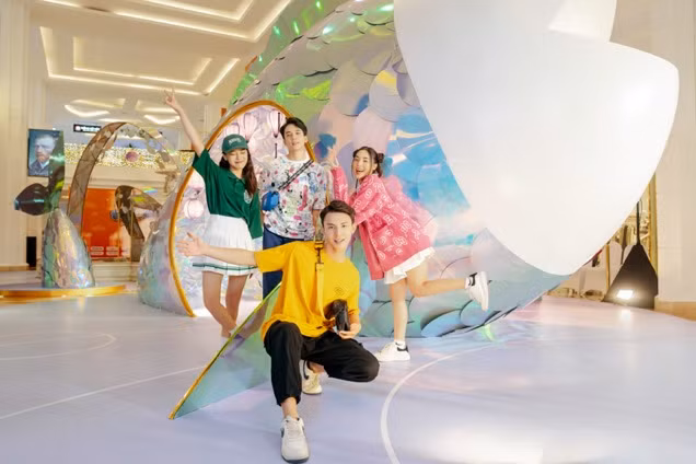 Don trung thu gan ket tai “Vu tru da sac” Vincom