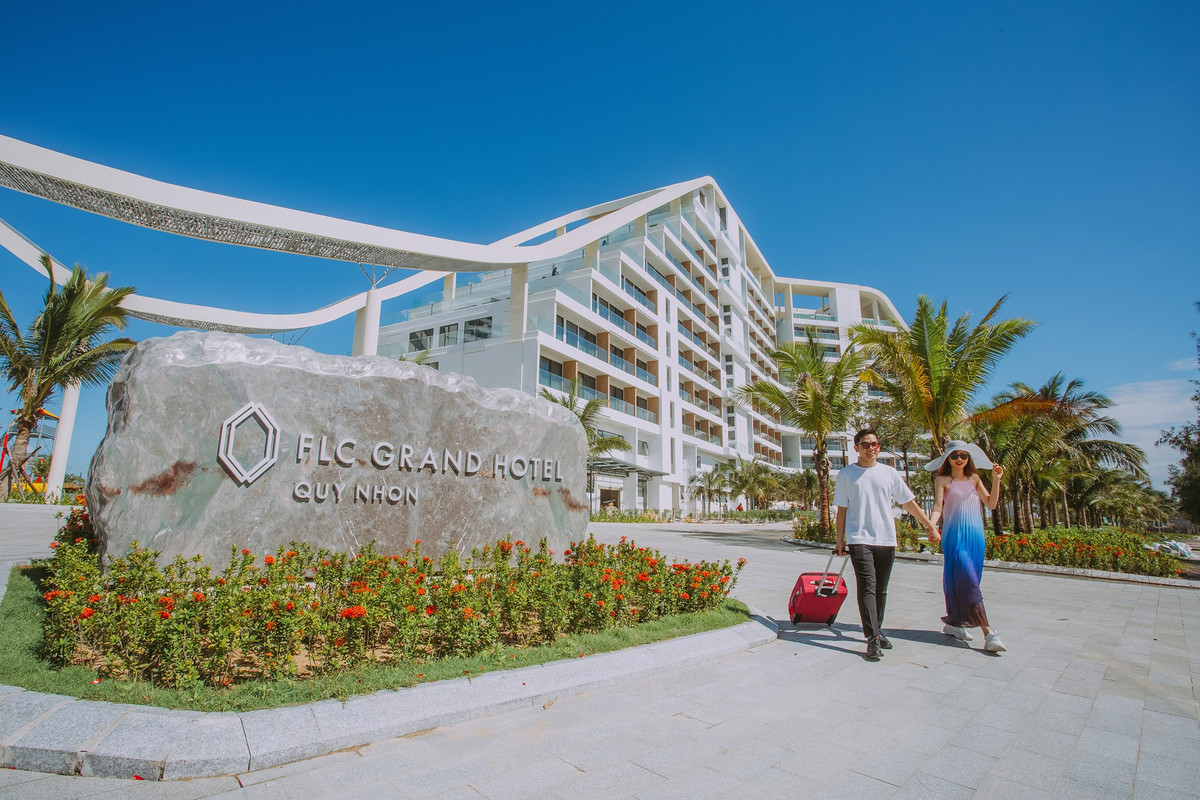 Du lich noi dia lai chay phong, khach ron ra san tour chao he-Hinh-2