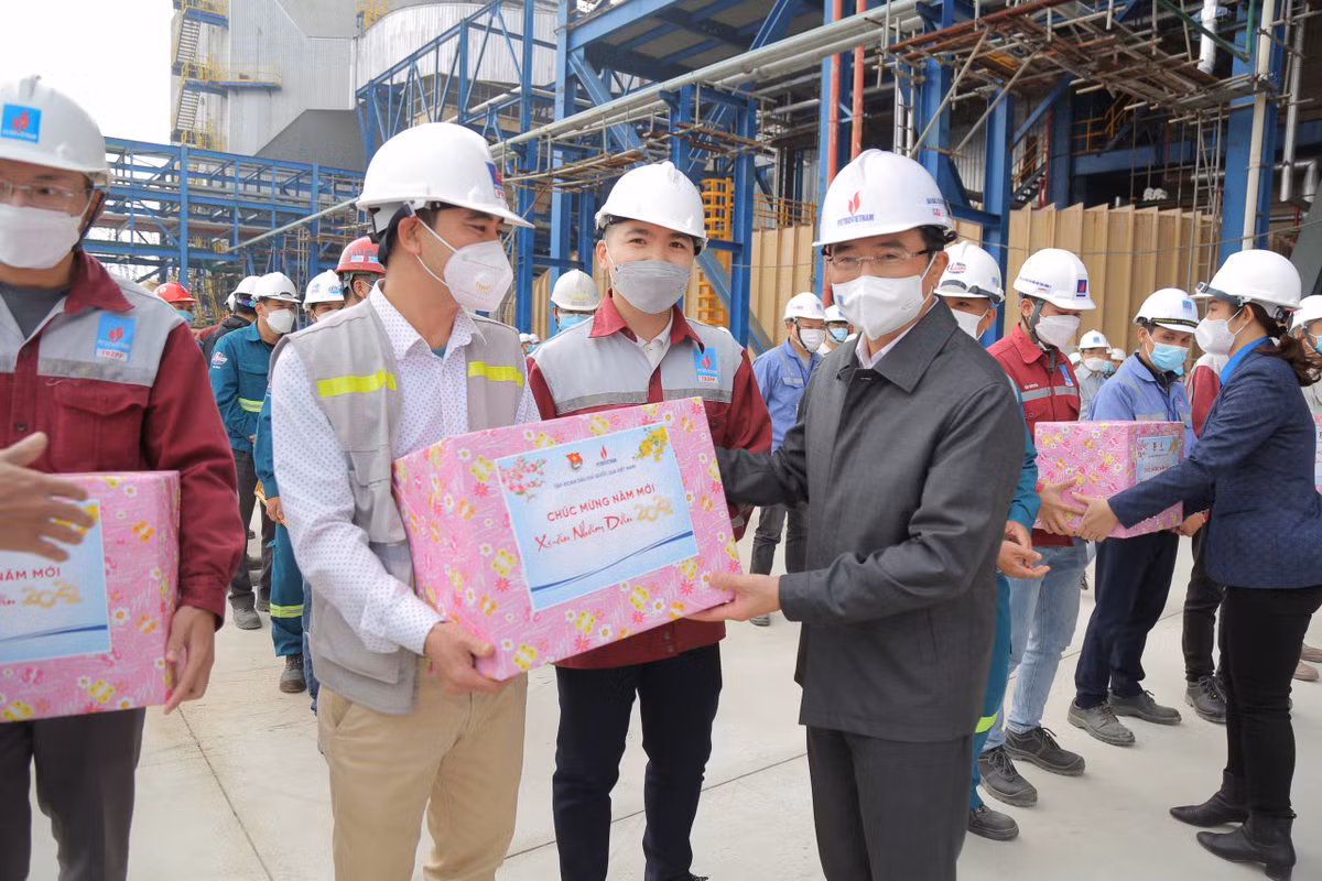 PVN hoan thanh vuot muc ke hoach thang 1