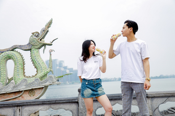 Suc HOT tro lai cua thuc uong tuoi tho trong dien mao day ca tinh-Hinh-4