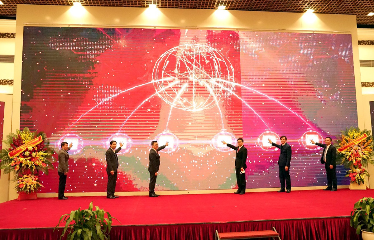 VNPT dong hanh phat trien he thong giao dien moi Cong Thong tin dien tu Chinh phu