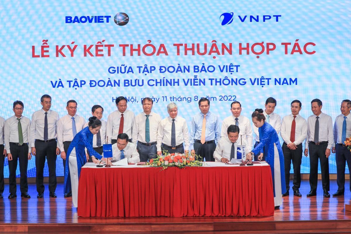 VNPT hop tac xay dung he sinh thai tai chinh so toan dien voi Tap doan Bao Viet va Ngan hang Vietinbank