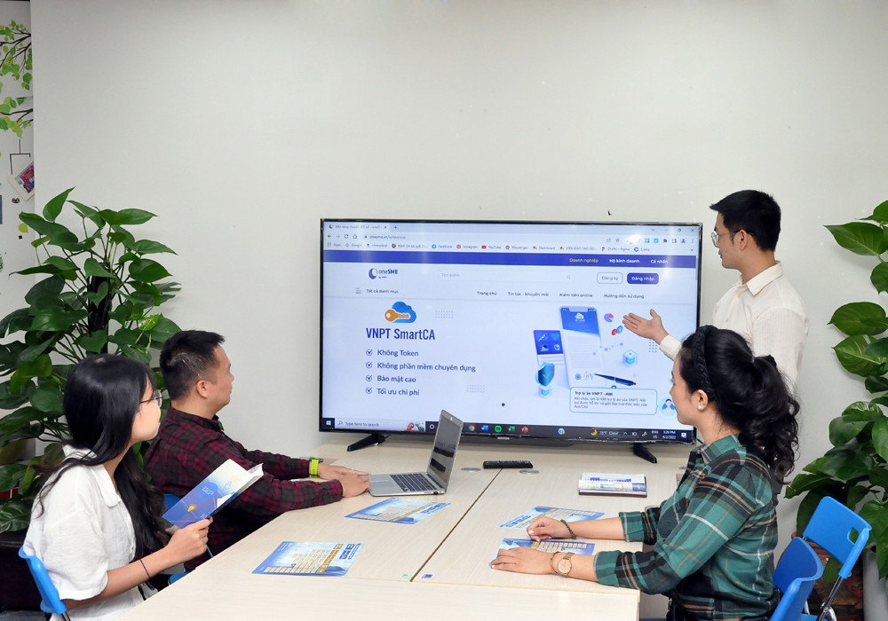 Uu dai len den 20% nhan dip nen tang VNPT oneSME ky niem mot nam ra mat