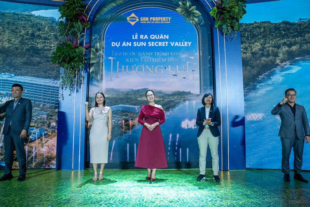 “Chien binh” KD thang hoa cam xuc tai le ra quan Du an Sun Secret Valley