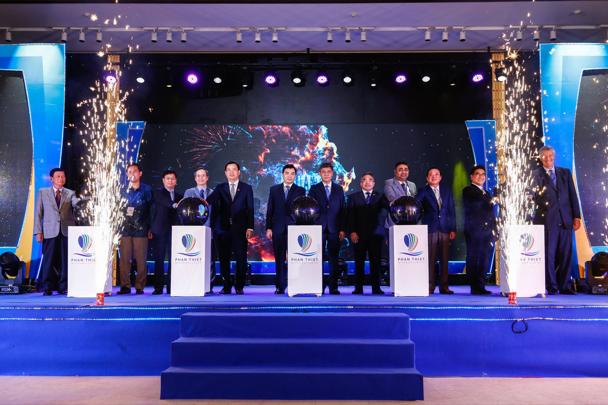 Cong bo cuoc thi “Khat vong Viet Nam: Dua Phan Thiet tro thanh diem den du lich MICE va du lich Wellness hang dau the gioi nam 2045“
