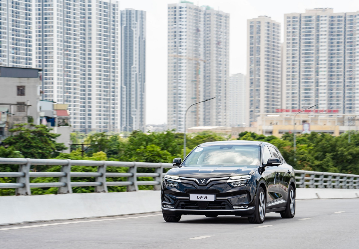 Le ban giao lo xe dien VF 8 dau tien se duoc phat truc tuyen toan cau-Hinh-2