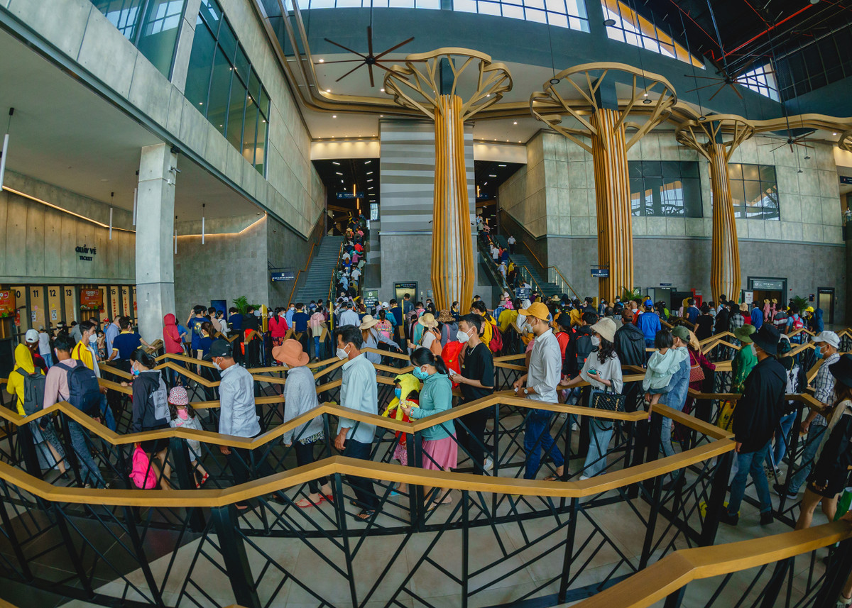 Nui Ba Tay Ninh Tet nay: Nhieu kham pha moi khien du khach tram tro-Hinh-9