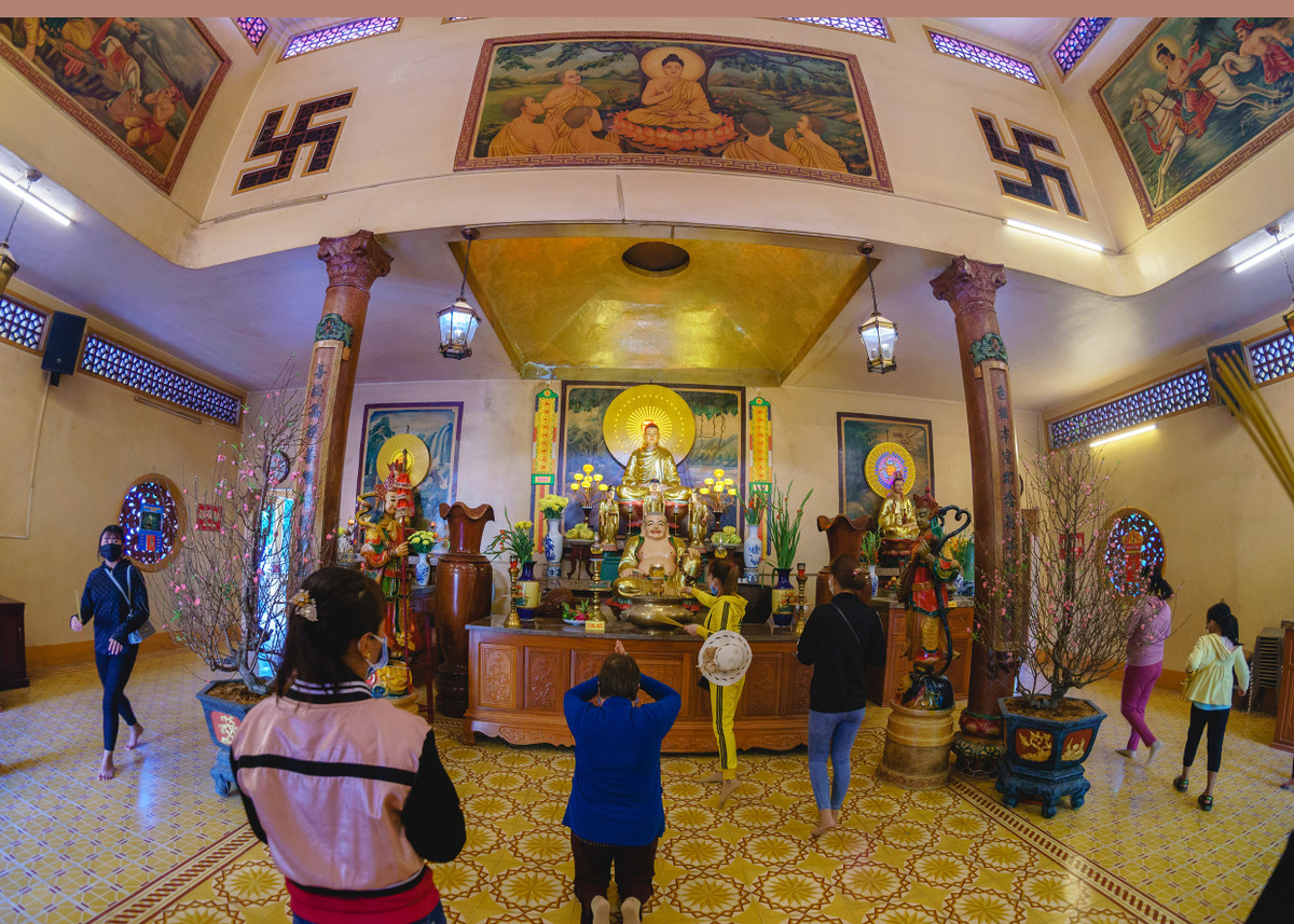 Nui Ba Tay Ninh Tet nay: Nhieu kham pha moi khien du khach tram tro