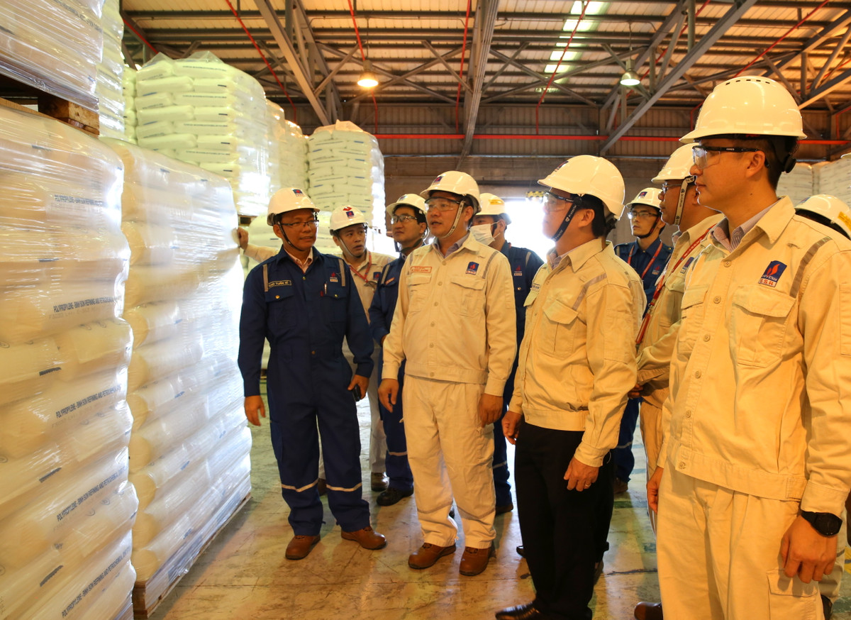 BSR xuat ban 500 tan san pham hat nhua moi BOPP F3030