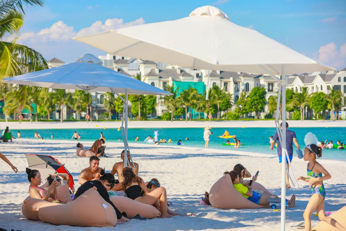 Gioi tre do bo “Quan Ocean” tham du le hoi Bien-Hinh-2