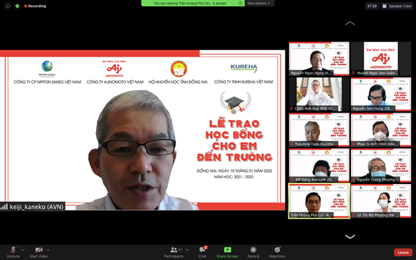 Ajinomoto to chuc le trao hoc bong truc tuyen “Cho em den truong” lan thu 18-Hinh-4