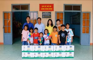 Hanh trinh nam thu 15 cua quy sua vuon cao Viet Nam khoi dong, mang sua den cho 21.000 tre em-Hinh-4