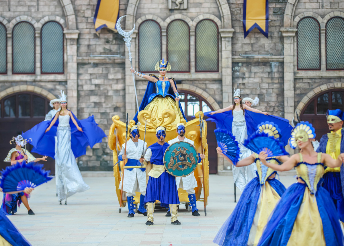 Sun World Ba Na Hills “phien ban 2022” - Huyen thoai moi giua may ngan nui Chua-Hinh-3