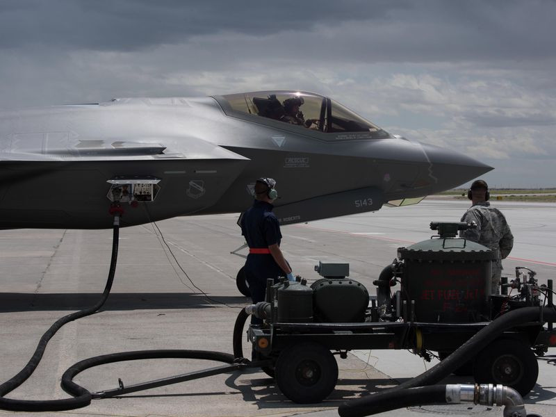 Chỉ trong trường hợp Mỹ cự tuyệt hoàn toàn yêu cầu của Thổ Nhĩ Kỳ về việc sở hữu F-35 trong tương lai, Ankara mới tìm kiếm nguồn cung máy bay chiến đấu thế hệ mới từ Moscow. Nguồn ảnh: USAF.