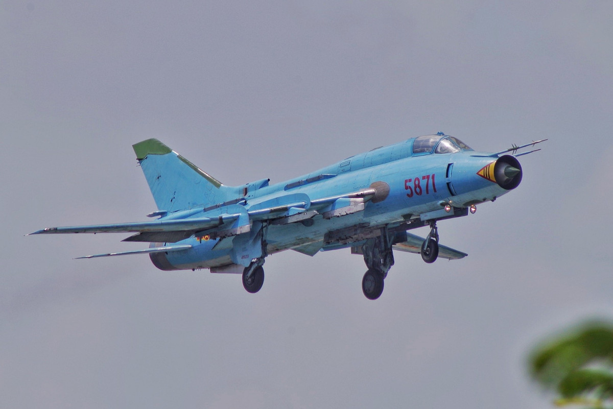 Các máy bay cường kích Su-22 của Không quân Việt Nam hiện cũng đã được nâng lên chuẩn Su-22M3 và Su-22M4. Nguồn ảnh: Vietnam Air Spotters.