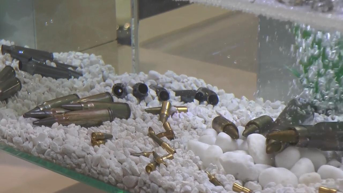 Tuy nhiên, từ thiết kế của CAV-X, trong tương lai nhiều loại đạn khác có thể được ra đời với mục đích xuyên khác nhau như đạn xuyên bao cát, đạn xuyên giáp, đạn xuyên bê tông,... Nguồn ảnh: DefenseOne.