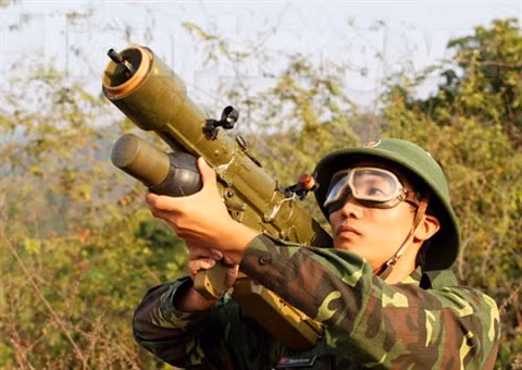 Ra đời từ năm 1968 tới nay, loại tên lửa vác vai này được Liên Xô sản xuất để trở thành đối trọng của tên lửa đất đối không vác vai loại FIM-43 do Mỹ sản xuất. Nguồn ảnh: TL.