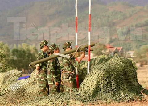 Với sự ra đời của tên lửa vác vai Strela-2, bộ binh lần đầu tiên trong lịch sử đã có sở hữu loại hoả lực phòng không có tầm bắn lên tới 4 km mà có thể vác vai được, không cần tới xe kéo như các loại pháo phòng không đương thời. Nguồn ảnh: Tienphong.