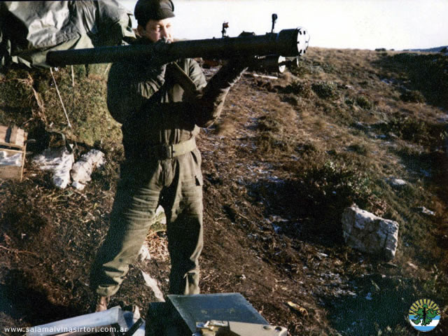 Dù đã được ra đời từ cách đây nửa thế kỷ, Strela-2 vẫn hoạt động tốt trong điều kiện tác chiến của thế kỷ 21. Điều này mở ra cơ hội mới cho phép Strela-2 được nâng cấp lên nhiều phiên bản hiện đại hơn giống như phương án tự hành mà Việt Nam đang thử nghiệm. Nguồn ảnh: Pinterest.