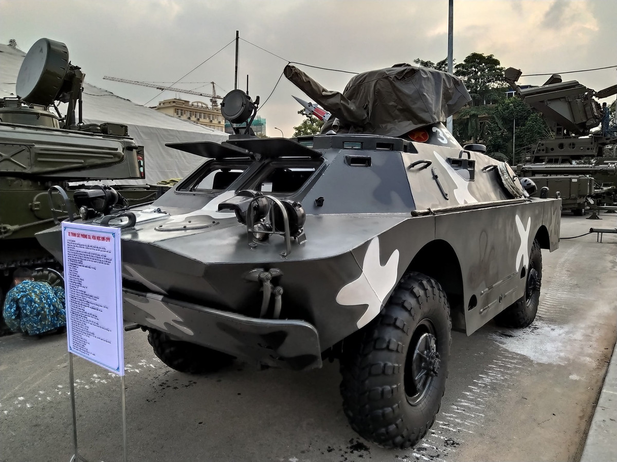 Xe trinh sát BTR-40PB hay còn được biết tới với tên gọi phổ biến hơn là BRDM-2 được Liên Xô viện trợ cho Việt Nam trong quá khứ. Nguồn ảnh: Vietdefense.