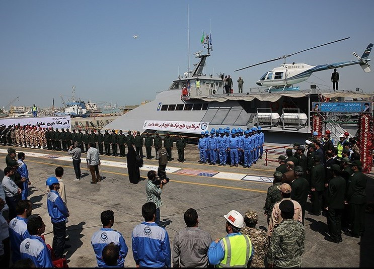 Trong tương lai, nhiều khả năng các tàu chiến đa thân của Iran sẽ sớm trở thành loại tàu chiến chủ lực của quốc gia này khi nó có khả năng hoạt động sát ven bờ - nơi radar cảnh báo từ đất liền của Iran có sức phủ sóng để tăng cường khả năng cảnh báo sớm cho lực lượng hải quân. Nguồn ảnh: QQ.