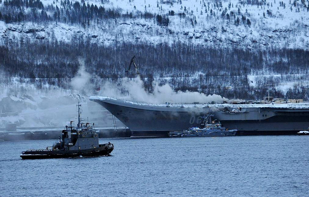 Hiện tại, hàng không mẫu hạm Kuznetsov đang được thực hiện việc hiện đại hoá hệ thống động cơ, dẫn động kèm theo đó là hệ thống trang bị vũ khí. Hợp đồng hiện đại hoá này đã được quân đội Nga ký với giá trị lên tới khoảng 65 tỷ Rubble. Nguồn ảnh: Livejournal.