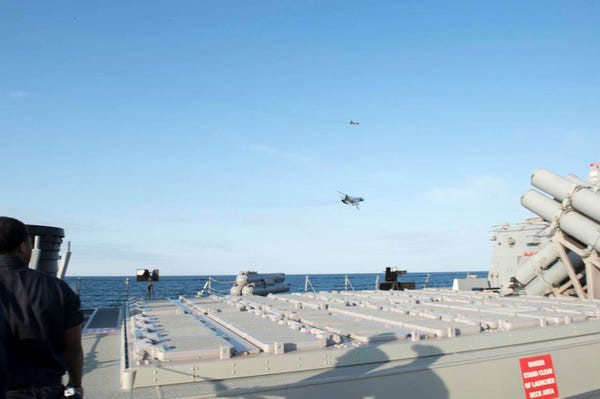 “Thậm chí các hệ thống EW tương tự mà khu trục hạm Donald Cook mang theo nếu phát sóng có thể vô hiệu hóa ngược lại chiếc Su-24 một cách dễ dàng” chuyên gia của Avia cho biết.