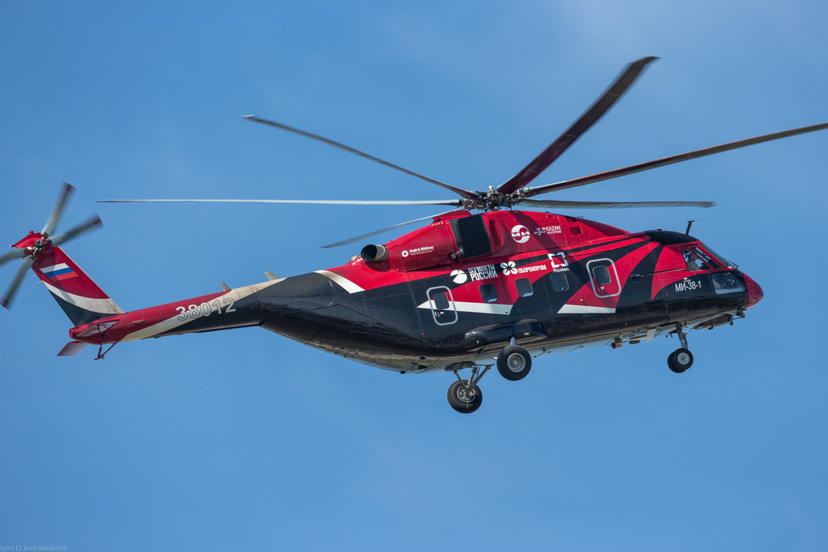 Trực thăng Mi-38 đã được cất cánh thử lần đầu tiên từ năm 2003 nhưng phải mãi tới 12 năm sau - nghĩa là tới năm 2015, trực thăng này mới được giới thiệu một cách chính thức.