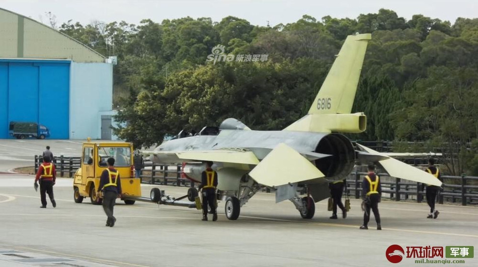 Trong tương lai, rất có thể Đài Loan sẽ tăng cường hơn nữa việc mua các gói nâng cấp vũ khí hiện đại từ Mỹ để tự vệ trước mối nguy hại về ảnh hưởng quân sự từ phía Bắc Kinh. Nguồn ảnh: Sina.