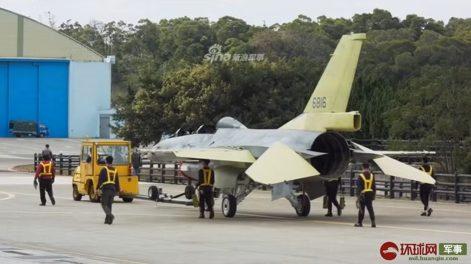 Trong tương lai, rất có thể Đài Loan sẽ tăng cường hơn nữa việc mua các gói nâng cấp vũ khí hiện đại từ Mỹ để tự vệ trước mối nguy hại về ảnh hưởng quân sự từ phía Bắc Kinh. Nguồn ảnh: Sina.