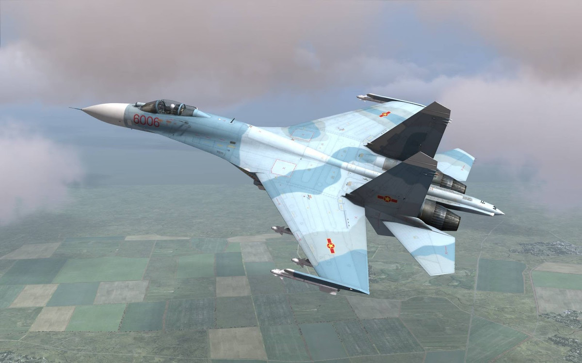 Đó là chiến đấu cơ Sukhoi Su-27, loại chiến đấu cơ này của ta có tốc độ tối đa cũng vào khoảng 2500 km/h - tương đương với tốc độ cao nhất của các loại máy bay Mỹ kể trên khi bay ở độ cao lớn. Nguồn ảnh: Forces.