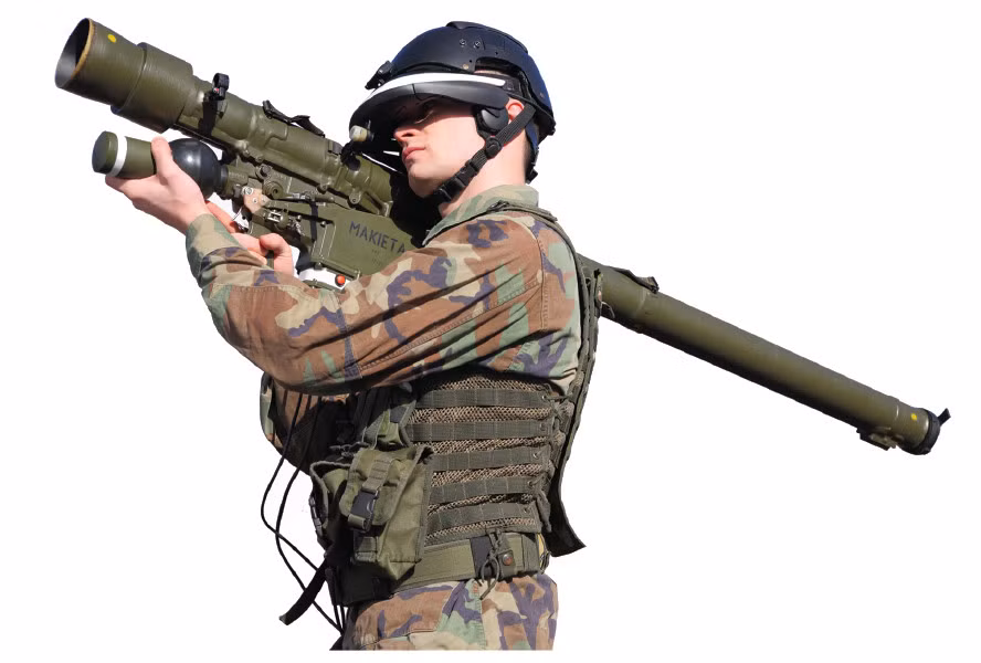 Cụ thể, trong khi tên lửa Igla của Liên Xô/Nga chỉ có lượng thuốc nổ là 1,17 kg thì Grom của Ba Lan lại có đầu đạn nặng tới 1,27 kg. Tuy nhiên, Grom chỉ sử dụng đầu đạn nổ chạm trong khi đó Igla của Nga còn sử dụng cả ngòi nổ cảm ứng. Nguồn ảnh: Pinterest.