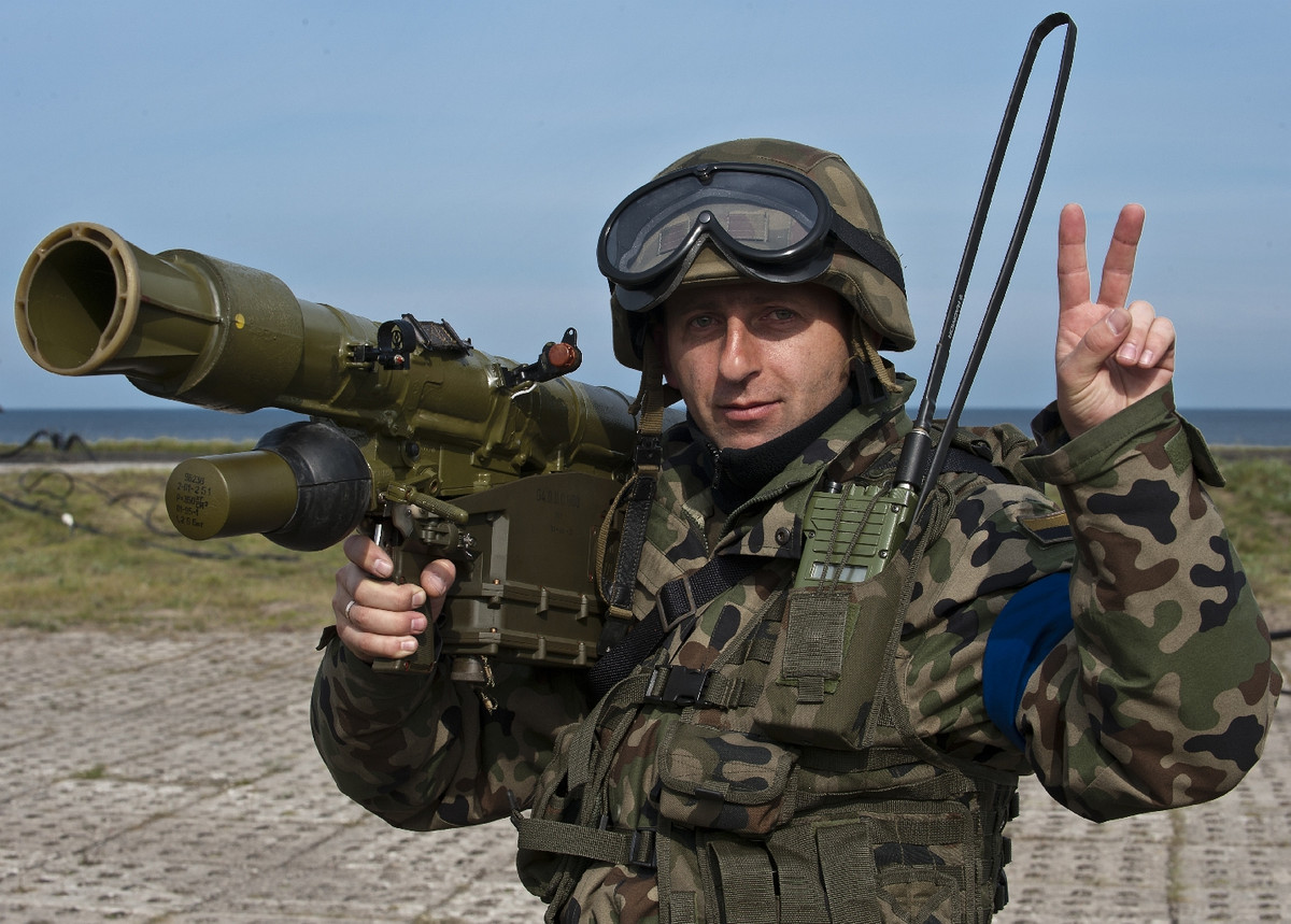 Chính điều này đã khiến cho Grom trở nên nổi danh ở thị trường xuất khẩu vũ khí trong những năm 90 của thế kỷ trước khi nó bắt đầu được bán ra nước ngoài kể từ năm 1995. Nguồn ảnh: Pinterest.