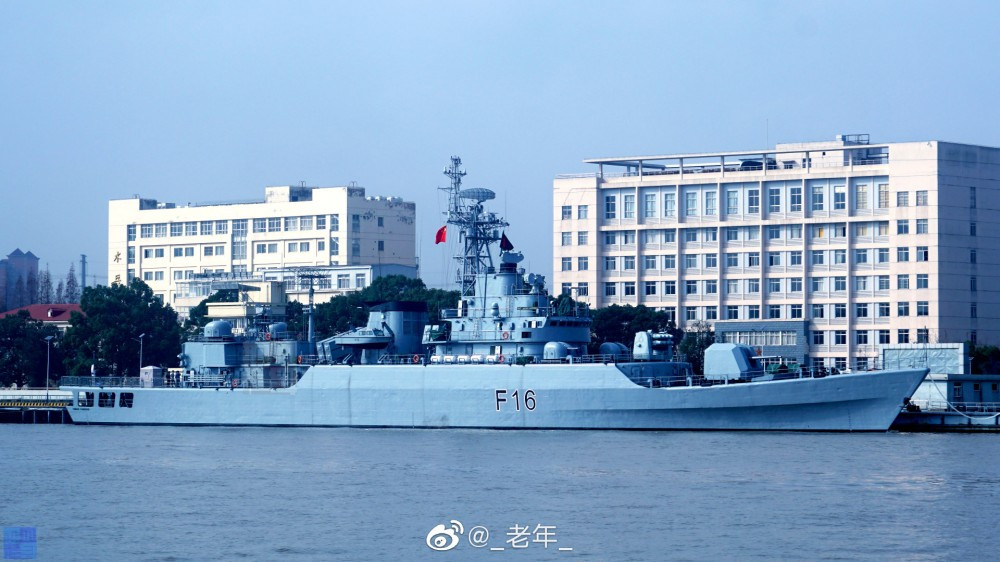 Cụ thể, khinh hạm Liên Vân Cảng mang số hiệu 522 trước kia đã được phía Bangladesh đổi tên thành BNS Umar Farooq với số thân F16. Nguồn ảnh: QQ.