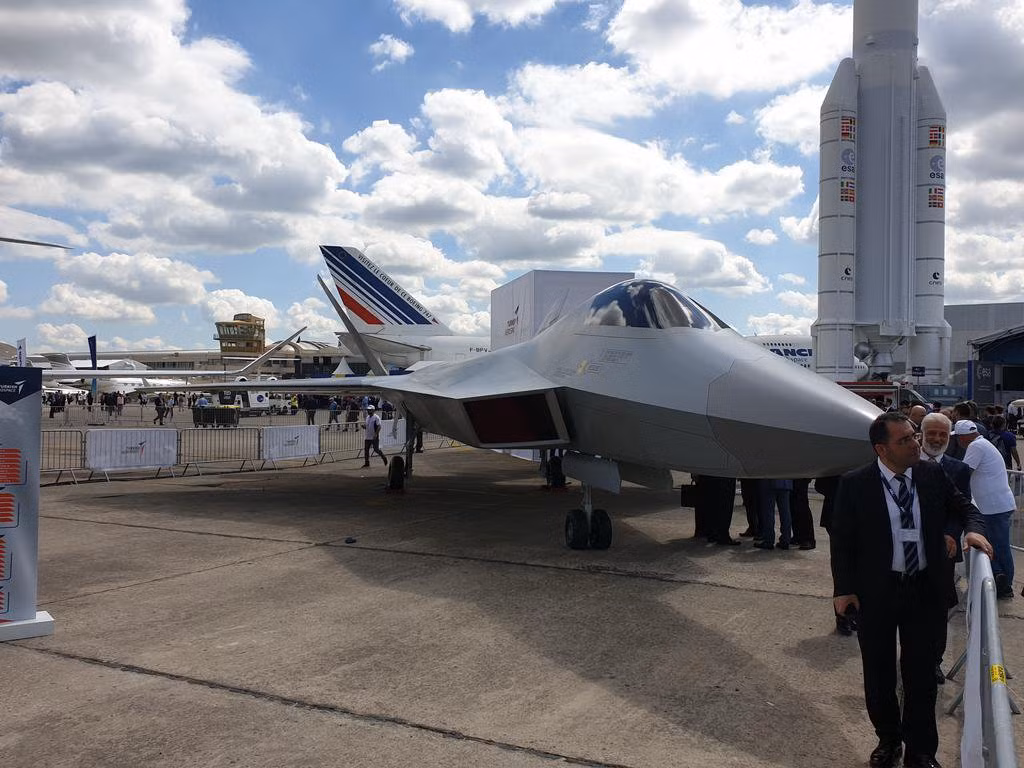 Thổ Nhĩ Kỳ cũng có tên trong danh sách những quốc gia đang "loay hoay" phát triển chiến đấu cơ thế hệ thứ năm với chiến đấu cơ TAI TFX vừa được nước này cho ra mắt chính thức cách đây ít ngày. Nguồn ảnh: BI.