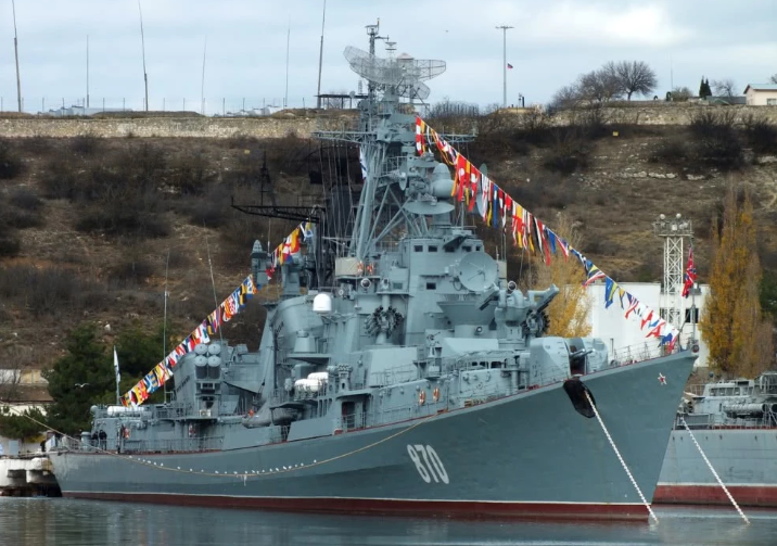 Hộ vệ hạm Đề án 1241 hay còn có tên Taraltul có độ giãn nước 540 tấn hiện cũng đã quay trở về cảng hải quân Sevastopol.