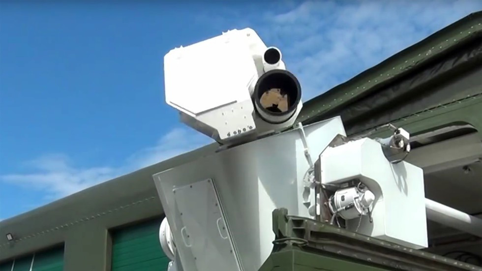 Hải quân Mỹ từng lắp hệ thống LaWS AN/SEQ-3 trên tàu đổ bộ tấn công USS Ponce và thử nghiệm hồi tháng 7-2017.