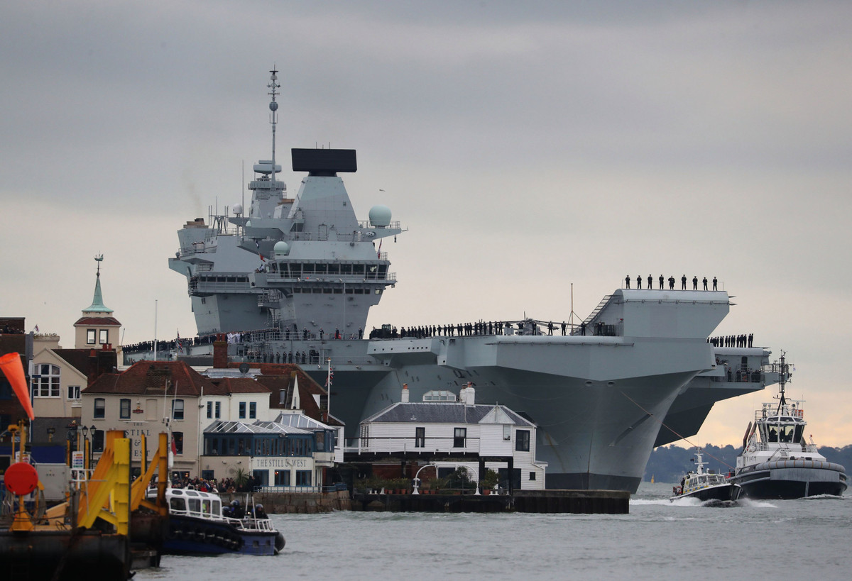 Theo nhiều ý kiến trái chiều, trong lịch sử Hải quân Hoàng gia Anh đã có tới 7 tàu chiến được đặt tên là Prince of Wales - Hoàng tử Xứ Wales - đáng buồn là số phận của cả 7 tàu này đều kết thúc không được "có hậu" cho lắm. Nguồn ảnh: Dailymail.