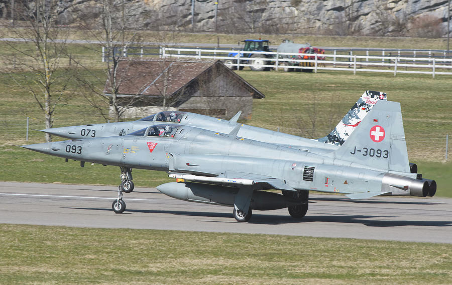 Năm 1978, giá của mỗi chiếc F-5 mà Mỹ bán cho phía Thuỵ Điển vào khoảng 2,1 triệu USD. Nếu không tính đến việc đồng USD bị trượt giá, Thuỵ Điển sẽ có khả năng cao bán được các tiêm kích này cho Mỹ như với giá lúc... mua vào. Nguồn ảnh: BI.