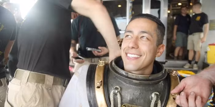 Sau khi Bruner qua đời hôm 10/9, hiện tại chỉ còn ba thuỷ thủ từng phục vụ trên tàu Arizona trước thời điểm năm 1941 còn sống. Trong quá khứ, tổng cộng đã có 44 tro cốt của cựu thuỷ thủ trên tàu Arizona chọn cách yên nghỉ tại đây. Nguồn ảnh: BI.